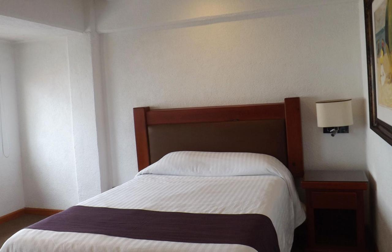 Hotel Campestre Inn Leon Ngoại thất bức ảnh