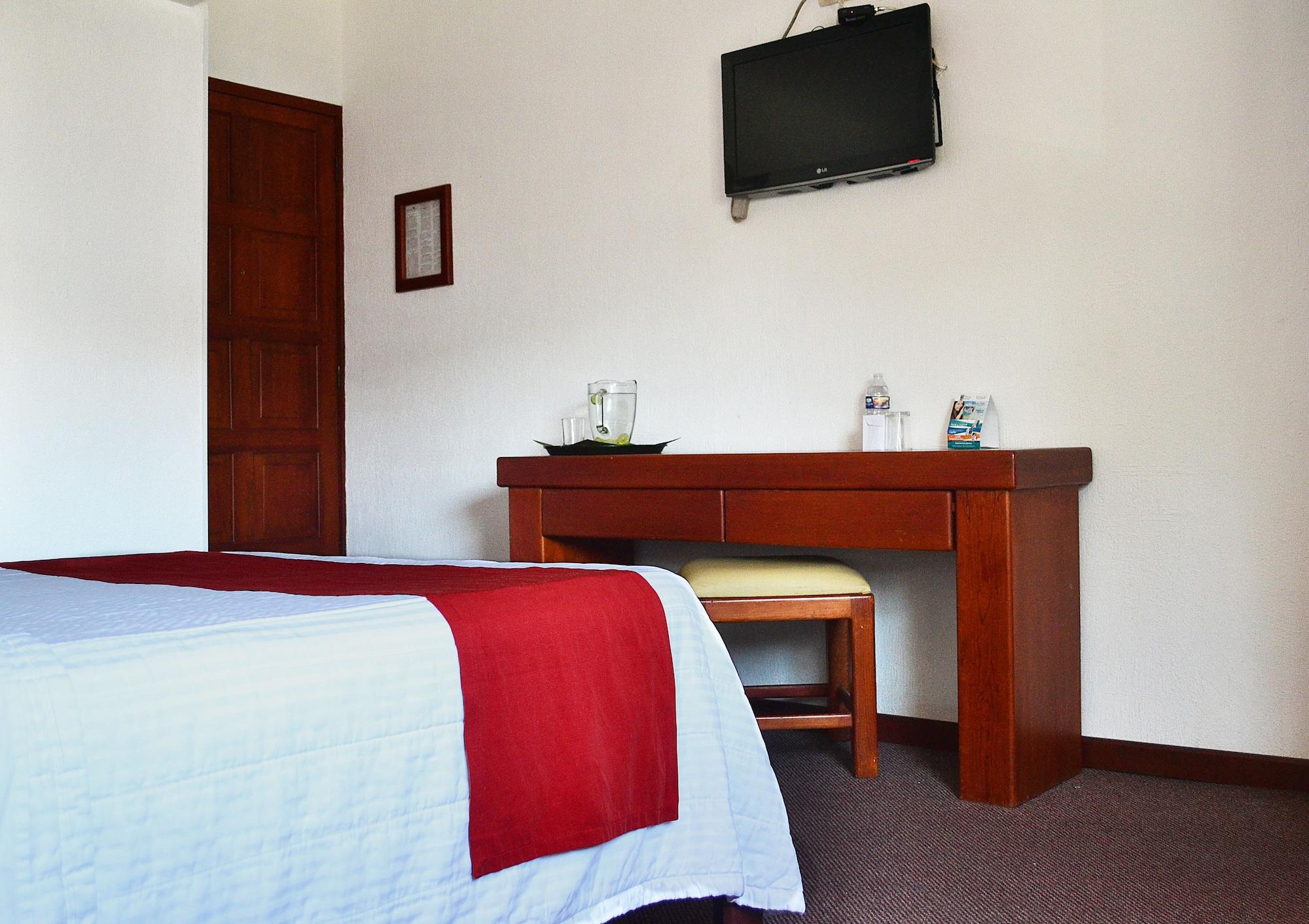 Hotel Campestre Inn Leon Ngoại thất bức ảnh
