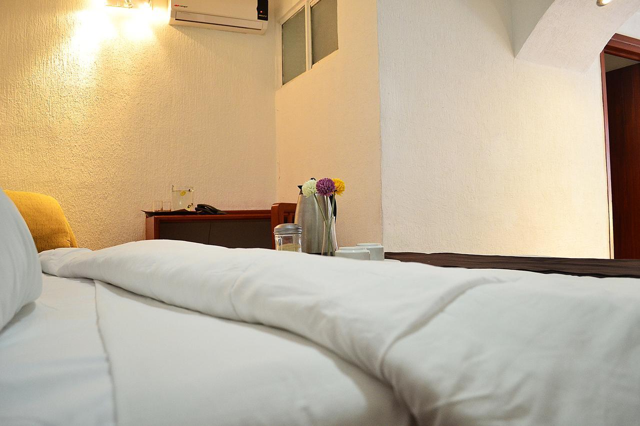 Hotel Campestre Inn Leon Ngoại thất bức ảnh